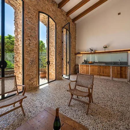 Hébergement de vacances Ses Aigos